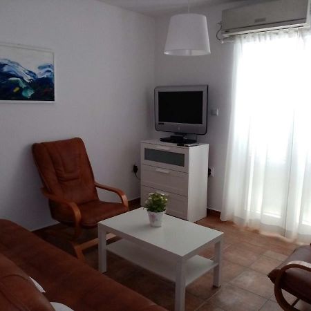Apartment Pepi Povljana Exterior foto